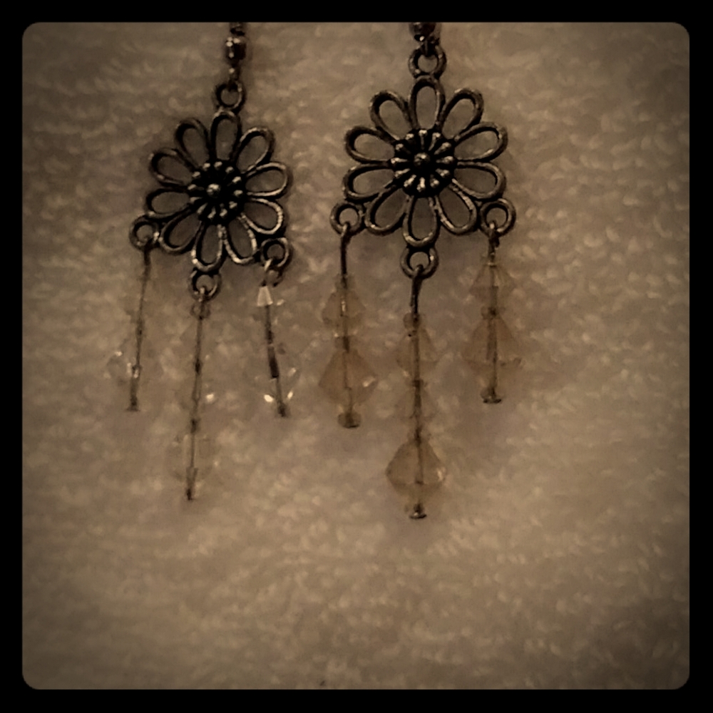 Silver flower with drop crystal dangles